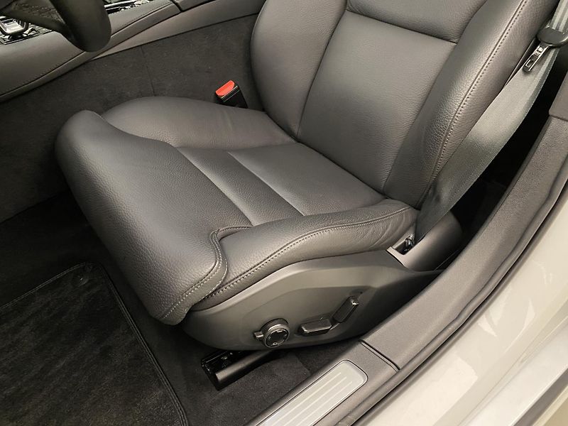 Volvo V90 T6 AWD RECHARGE DARK PLUS AUT - fotka 25 z 62