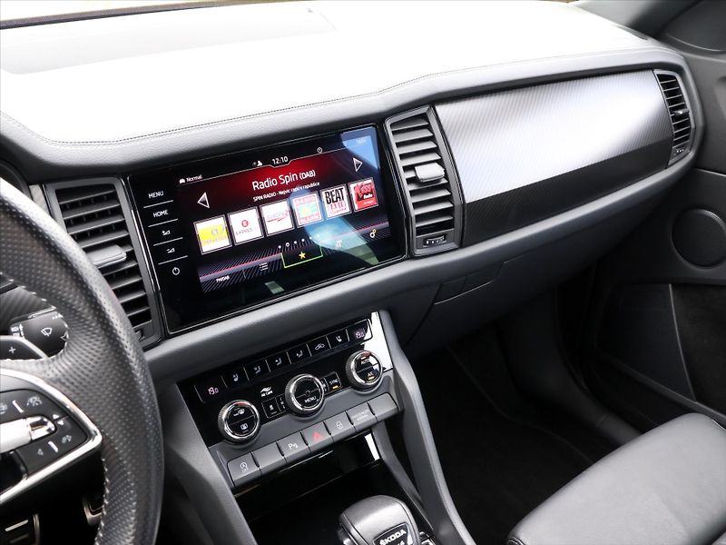 Škoda Kodiaq 2,0 TDI DSG 4x4 Sportline DPH - fotka 26 z 40