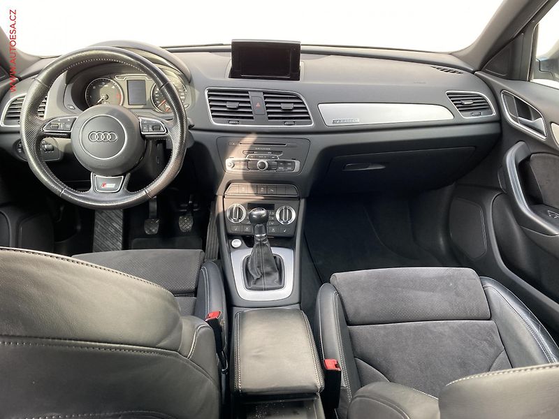 Audi Q3 (2014) 2.0 TDi quattro, S-line - fotka 8 z 17
