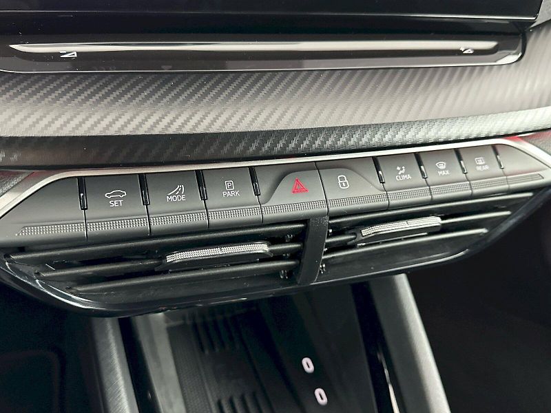 Škoda Octavia (2025) DSG 2.0TSI 195kW RS - fotka 26 z 37