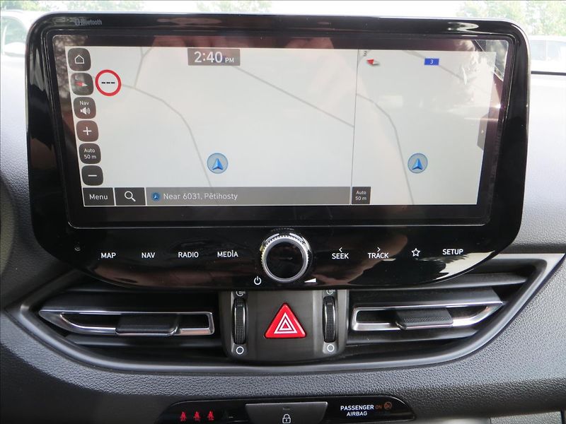 Hyundai i30 1,5 T-GDI mHEV Family Smart - fotka 19 z 28