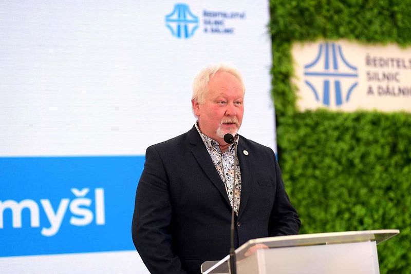 Kontrolní den na stavbě dálnice D35 u Vysokého Mýta.