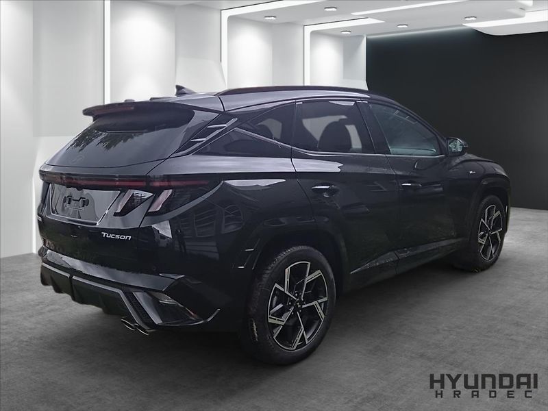 Hyundai Tucson 1,6  černá Nline PWR - fotka 3 z 12
