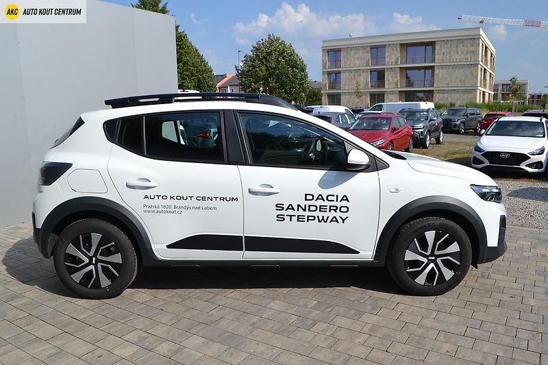 Dacia Sandero Stepway Expression TCe 110 - fotka 6 z 42