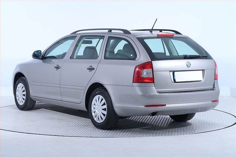 Škoda Octavia (2013) 1.6 TDI, Tempomat - fotka 4 z 16