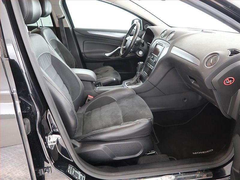 Ford Mondeo (2014) 2.0 TDCi, Automat, Navi - fotka 9 z 25