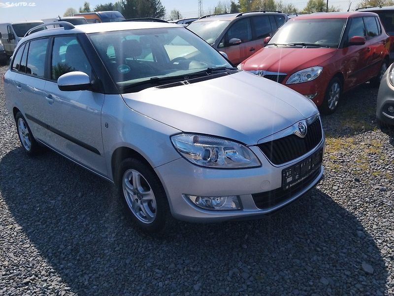 Škoda Fabia (2013) - fotka 2 z 36