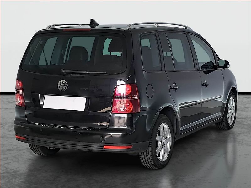 Volkswagen Touran (2006) 2.0 TDI, 7 míst, po STK, Tažné - fotka 5 z 15
