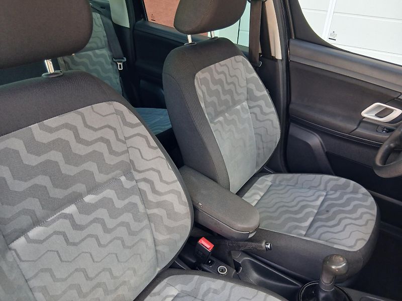 Škoda Roomster 1.2 HTP KLIMA - fotka 20 z 35