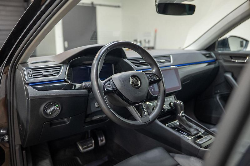 Škoda Superb 2.0 TSI 200 kW L&K - fotka 7 z 40