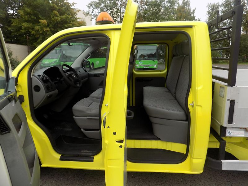 Volkswagen Transporter (2007) 2,5 96KW 7MÍST SKLÁPĚČ  - fotka 24 z 53
