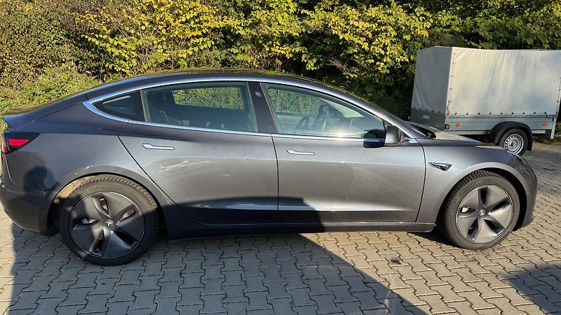 Tesla Model 3 (2020) LR AWD, tažné, EAP, odpočet - fotka 6 z 11