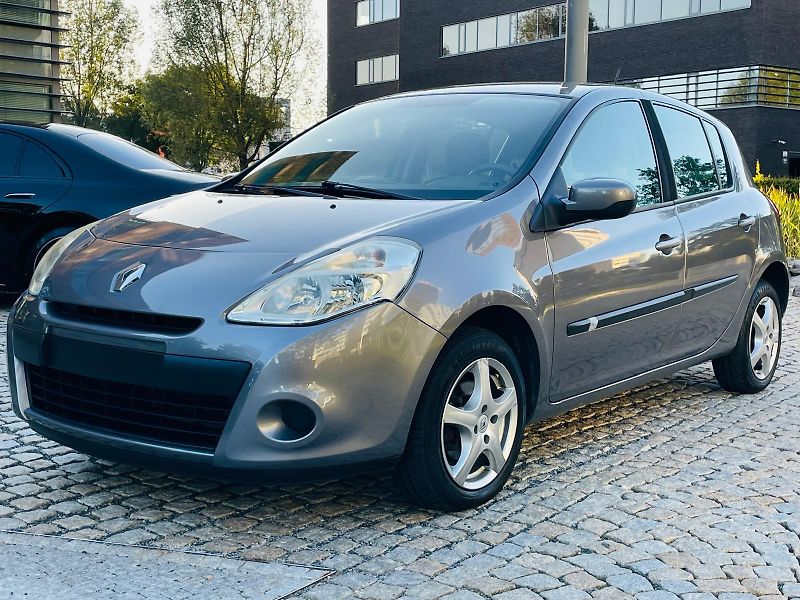 Renault Clio 1.2i 55KW MANUÁL 1MAJITEL  - fotka 3 z 42