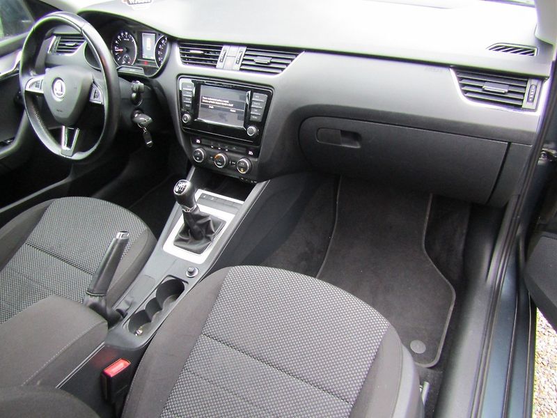Škoda Octavia (2017) 1.6 TDI 81kW 6kv. - fotka 14 z 36