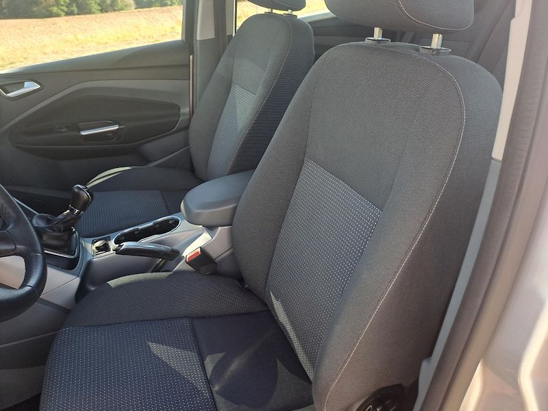 Ford C-MAX (2011) 1.6 77 KW, SERVISKA,PĚKNÝ STAV - fotka 10 z 33