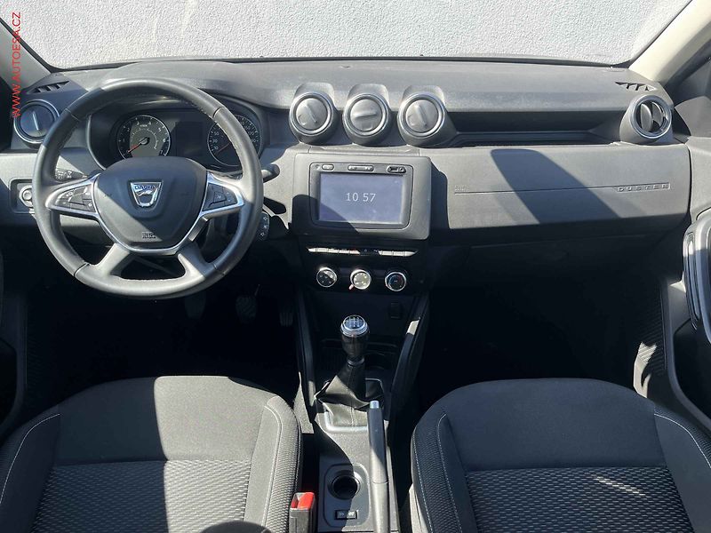 Dacia Duster (2018) 1.6 SCe, Comfort, kamera, TZ - fotka 8 z 13