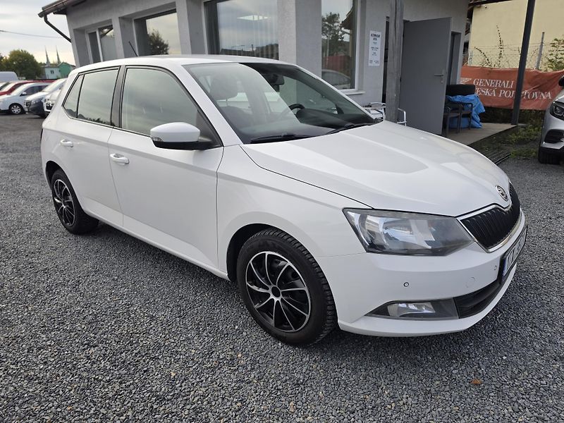 Škoda Fabia 1.4 TDI Parkovací senzory  - fotka 1 z 17