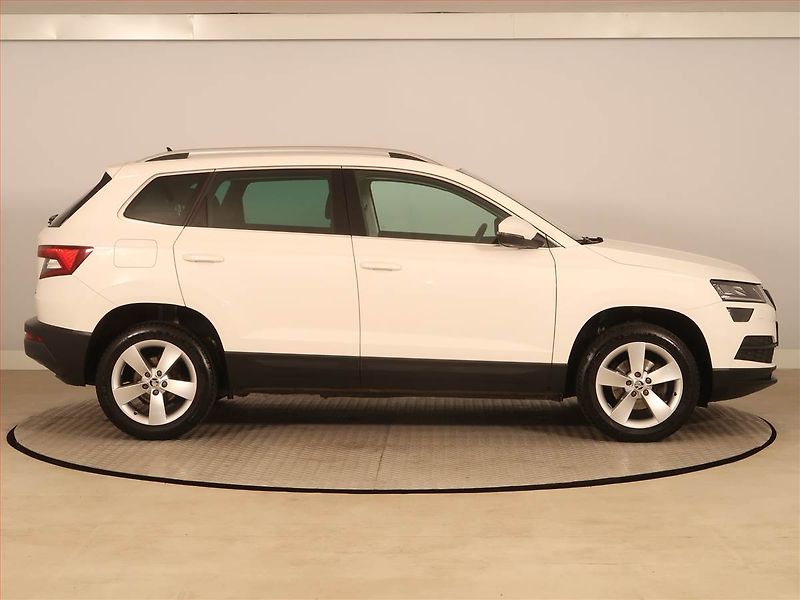 Škoda Karoq (2019) Style 1.6 TDI, Serv.kniha - fotka 6 z 19