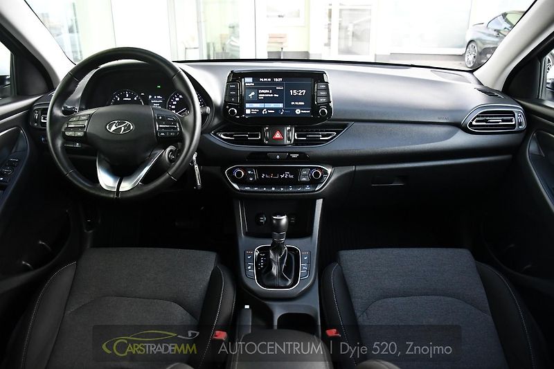 Hyundai i30 1,6CRDi STYLE AUTOMAT - fotka 20 z 48