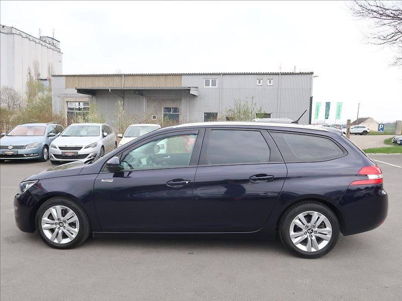 Peugeot 308 2,0 BHDi,110kW,BusinessLine - fotka 6 z 24