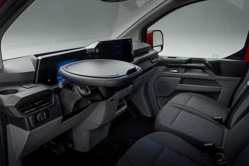 Ford Transit Custom Van startuje nyní na ceně 888 000 Kč bez DPH