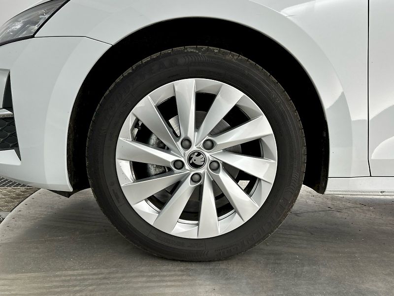 Škoda Octavia (2025) Combi 1.5TSI 110kW Selection - fotka 26 z 26
