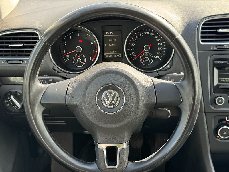 Volkswagen Golf (2012) Comfortline 1.2 TSI 63kW - fotka 16 z 32