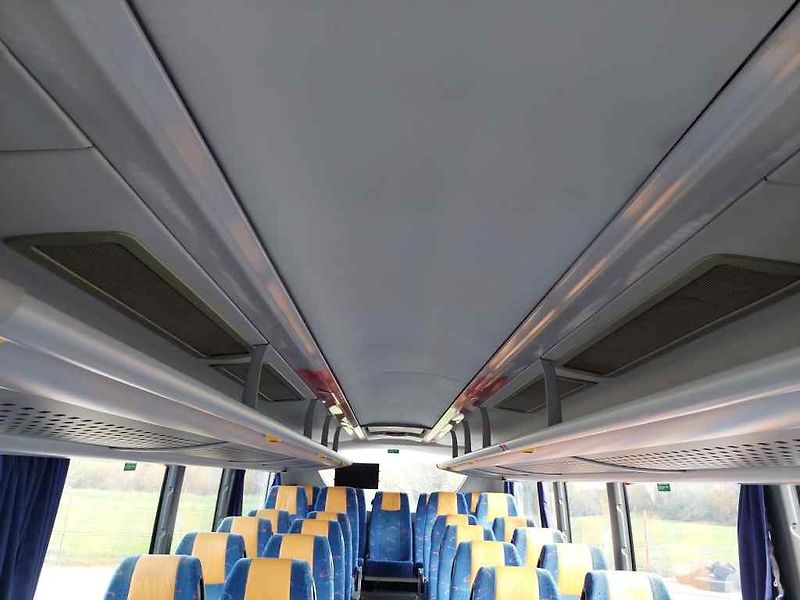 Scania Omniexpress 6x2 - fotka 29 z 48