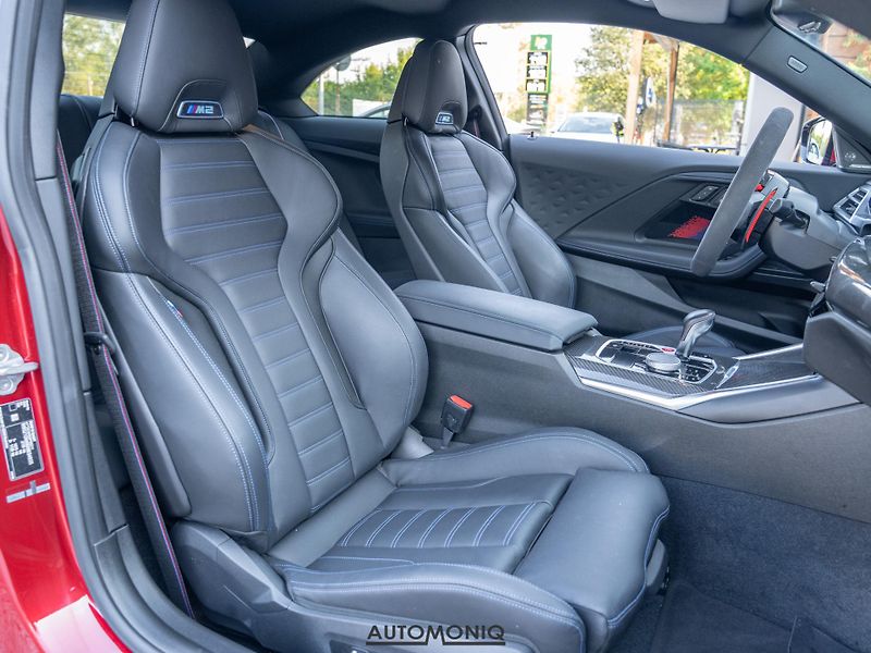 BMW M2 (2025) G87 M Drive, Carbon, H&K, HUD - fotka 9 z 23