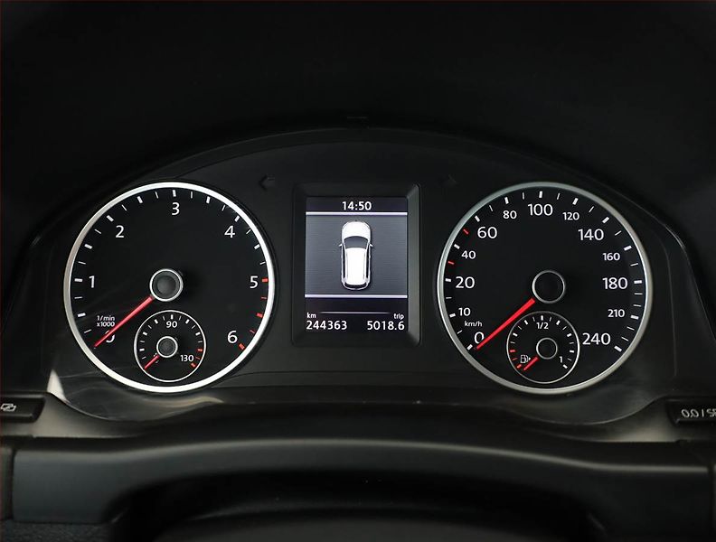Volkswagen Tiguan (2012) 2.0 TDI, Tempomat - fotka 8 z 17