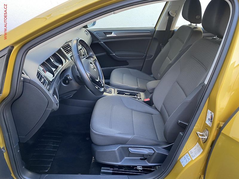 Volkswagen Golf (2018) 1.5TSi, 2.maj,ČR - fotka 9 z 17