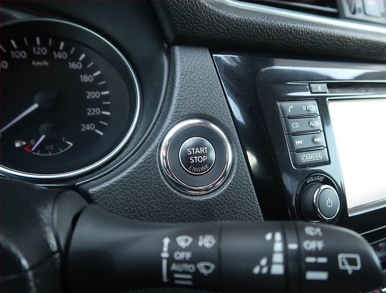 Nissan Qashqai (2018) 1.5 dCi, Serv.kniha, Navi - fotka 19 z 20