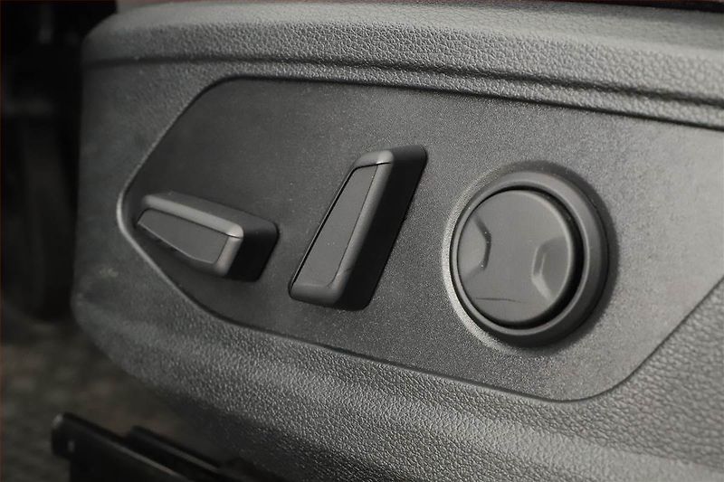 Kia Sportage (2023) 1.6 T-GDI - fotka 10 z 20