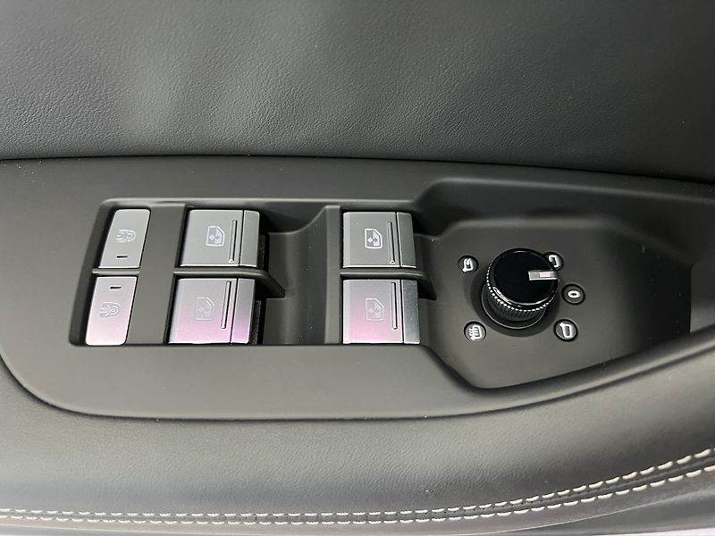 Audi A6 Allroad 50 TDI QUATTRO, VZDUCH, WEBAST - fotka 34 z 36
