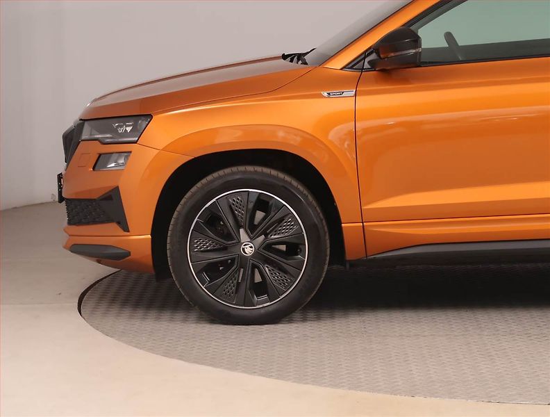 Škoda Karoq (2023) Sportline 1.5 TSI, Sport-Line - fotka 15 z 20
