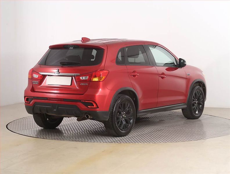Mitsubishi ASX (2018) 1.6 MIVEC, Serv.kniha, Xenony - fotka 5 z 18