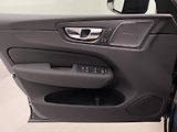 Volvo XC60 (2026) B5 AWD AUT ULTRA BLACK EDITION - náhled 7