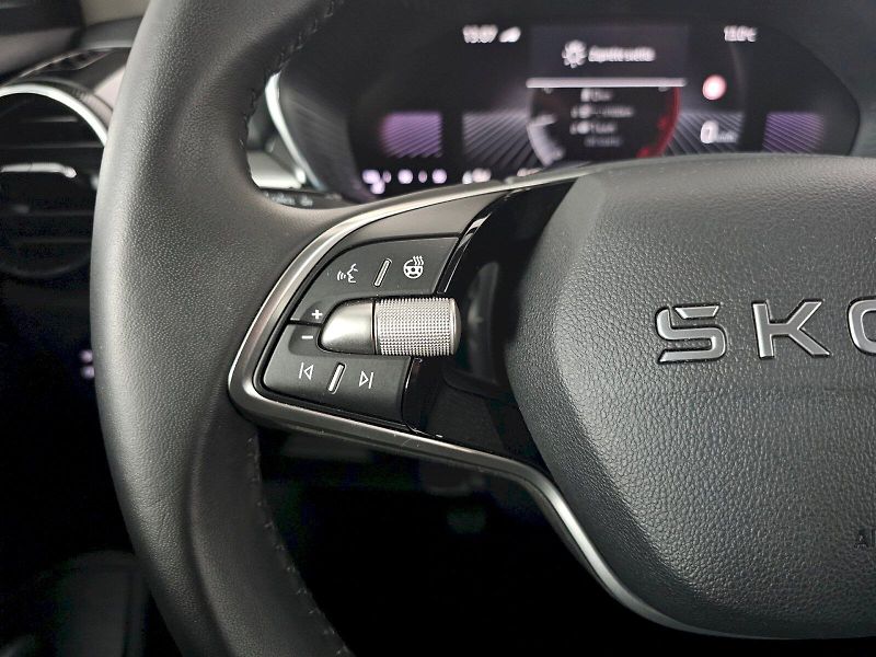 Škoda Fabia (2025) 1.0TSI 70KW TOP SELECTION TAŽN - fotka 22 z 30