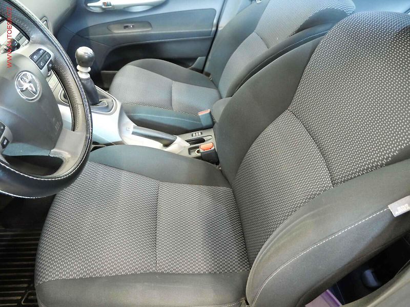 Kia Ceed (2009) 1.4i, 1.maj,ČR, AC - fotka 10 z 21