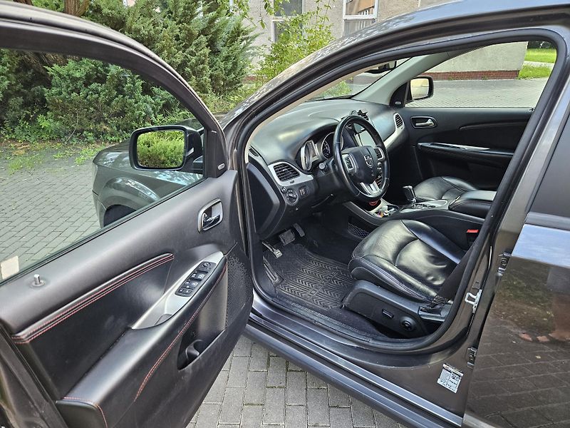 Dodge Journey (2017) GT 3,6 V6 AWD LPG 7 míst - fotka 9 z 25