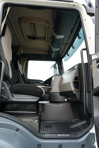 MAN TGS (2019) 18.460 / EURO 6 / ACC / 4 X 4  - fotka 8 z 49