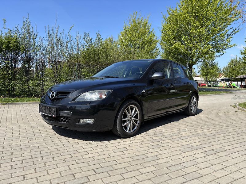Mazda 3 1.6 Sport Active - fotka 2 z 26