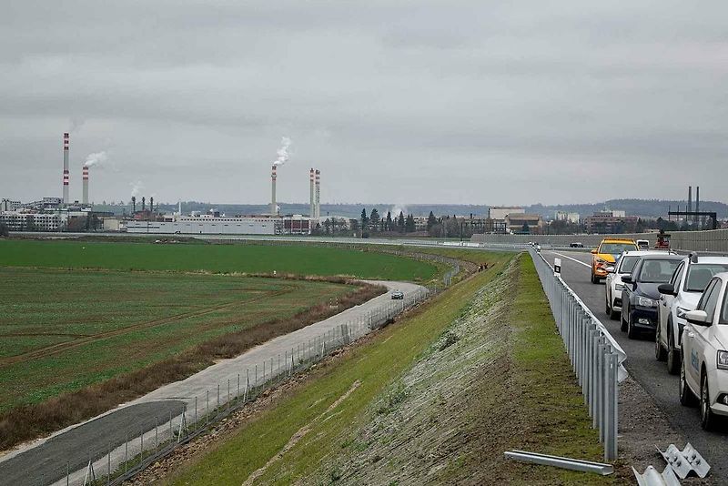 Fototermín v rámci ukázky postupu stavby dálnice D1 Říkovice–Přerov, 14. listopadu 2025, Přerov.