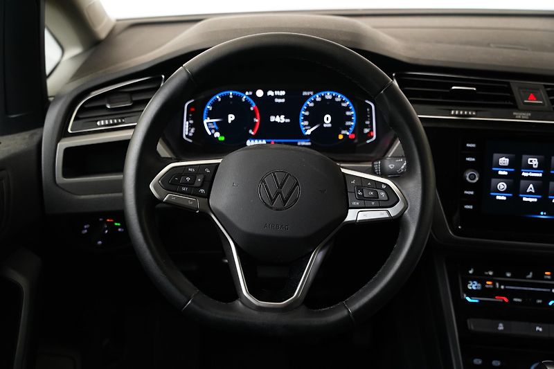 Volkswagen Touran - fotka 17 z 25