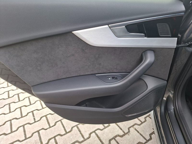 Audi S4 (2020) 255kW -ČR-HUD-BANG.OLUFSEN - fotka 42 z 48