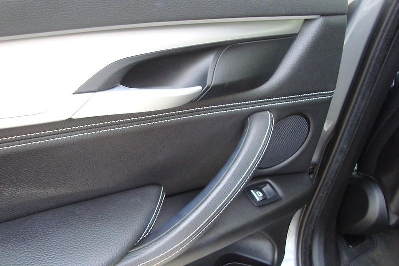 BMW X6 (2015) Xdrive,3.0d,M-Paket,ČR,1.Maj. - fotka 51 z 94