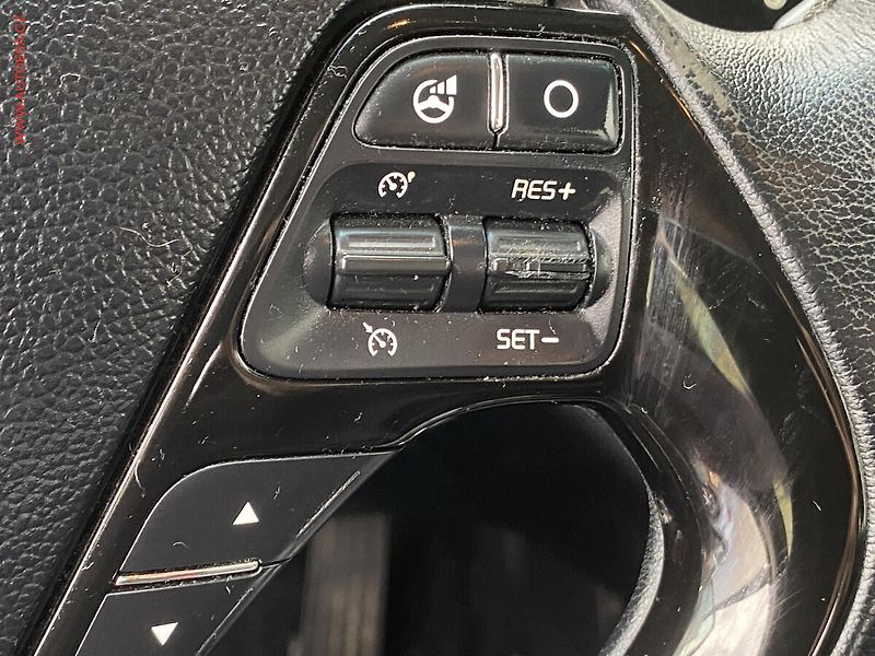 Kia Ceed (2017) 1.6GDi, ČR, AC, kamera - fotka 13 z 19