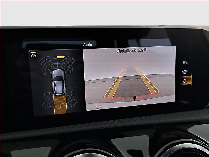 Mercedes-Benz Třídy A (2020) A 180 - fotka 21 z 23