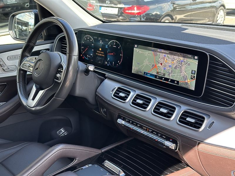 Mercedes-Benz GLE 350 d 4MATIC - fotka 16 z 31