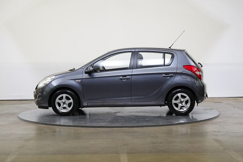 Hyundai i20 - fotka 3 z 22